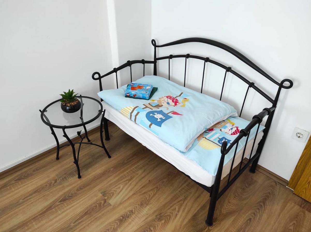 קוסטרנה Apartments 4M מראה חיצוני תמונה