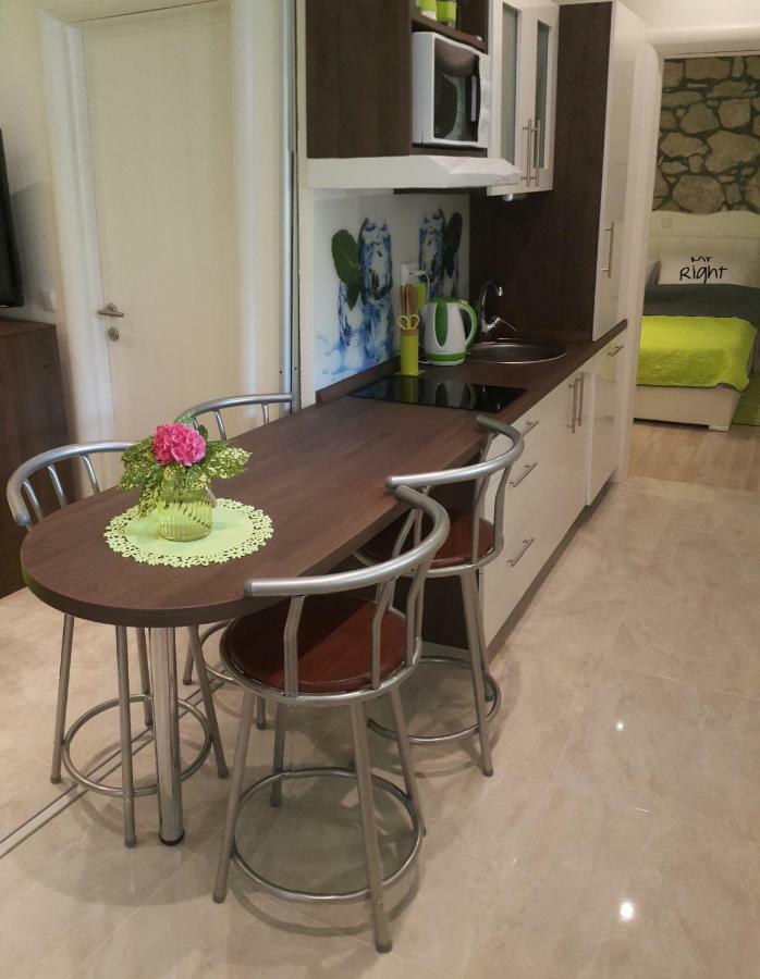 קוסטרנה Apartments 4M מראה חיצוני תמונה